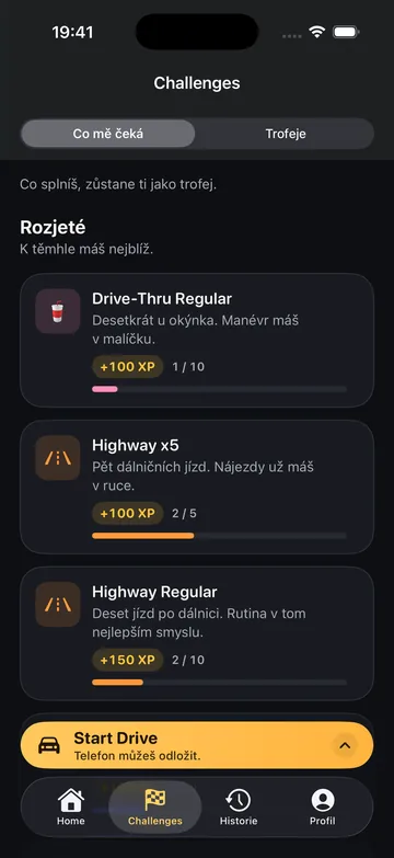 Obrazovka Challenges: rozjeté výzvy Drive-Thru Regular, Highway x5 a Highway Regular s ukazatelem postupu.
